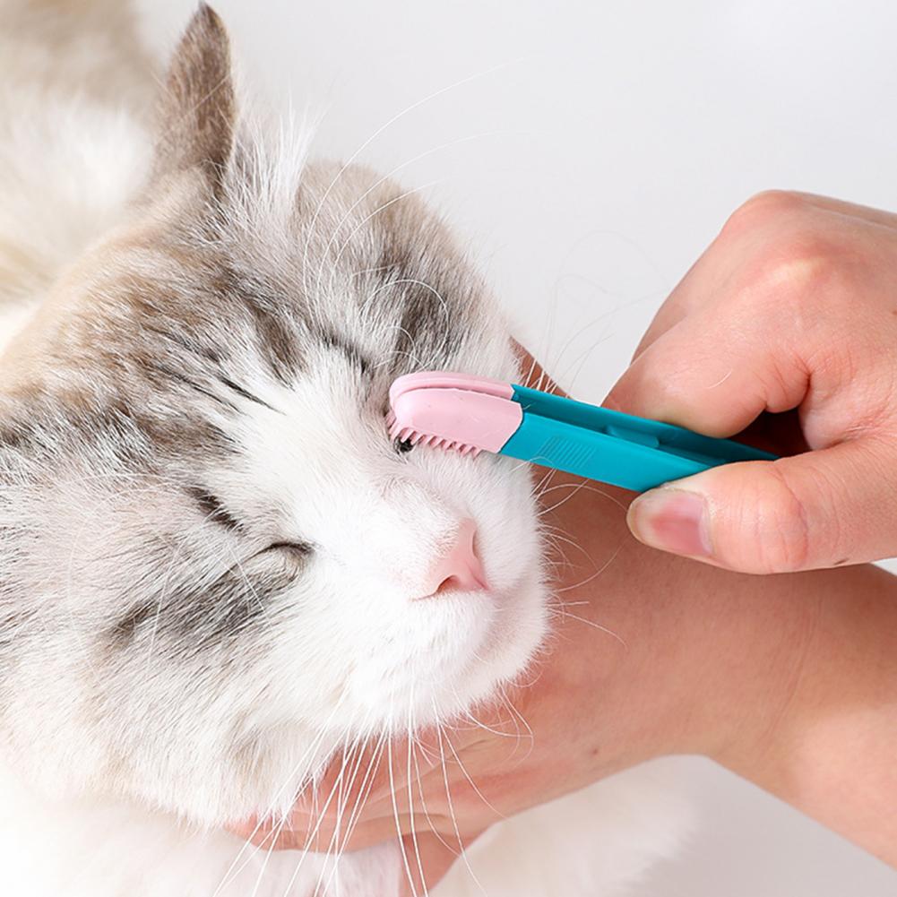 Kitten Eye Rub Brush